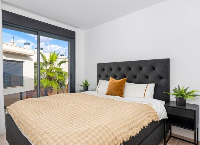 5 makuuhuone Huvila myytävänä paikassa Cabo Roig mukana uima-altaan - 829 000 € (Ref: 9525485)