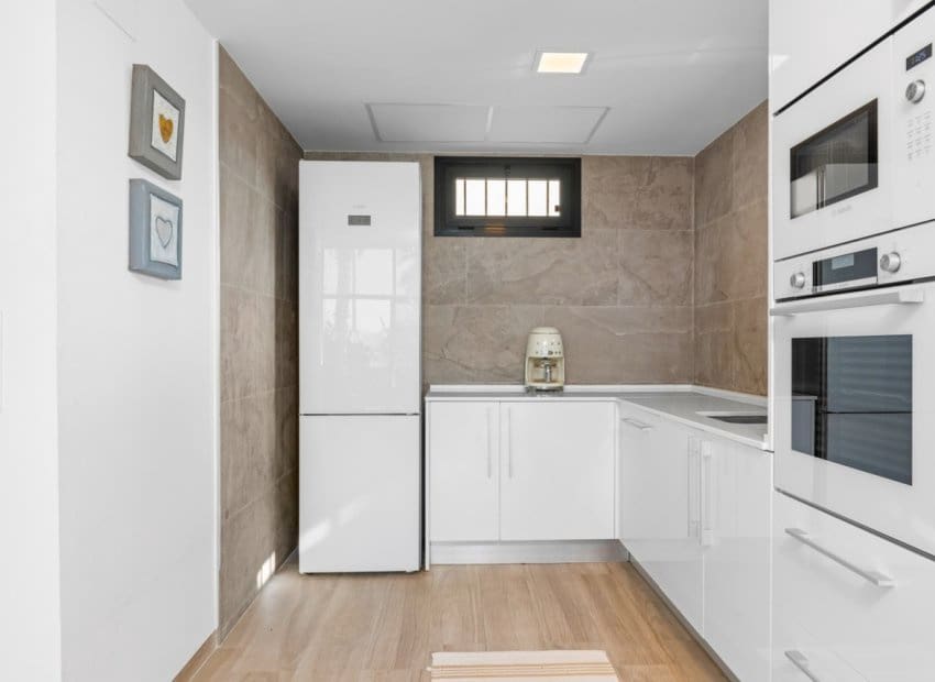 5 makuuhuone Huvila myytävänä paikassa Cabo Roig mukana uima-altaan - 829 000 € (Ref: 9525485)