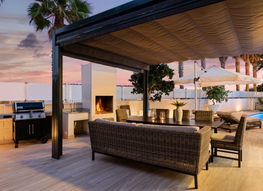 5 makuuhuone Huvila myytävänä paikassa Cabo Roig mukana uima-altaan - 829 000 € (Ref: 9525485)