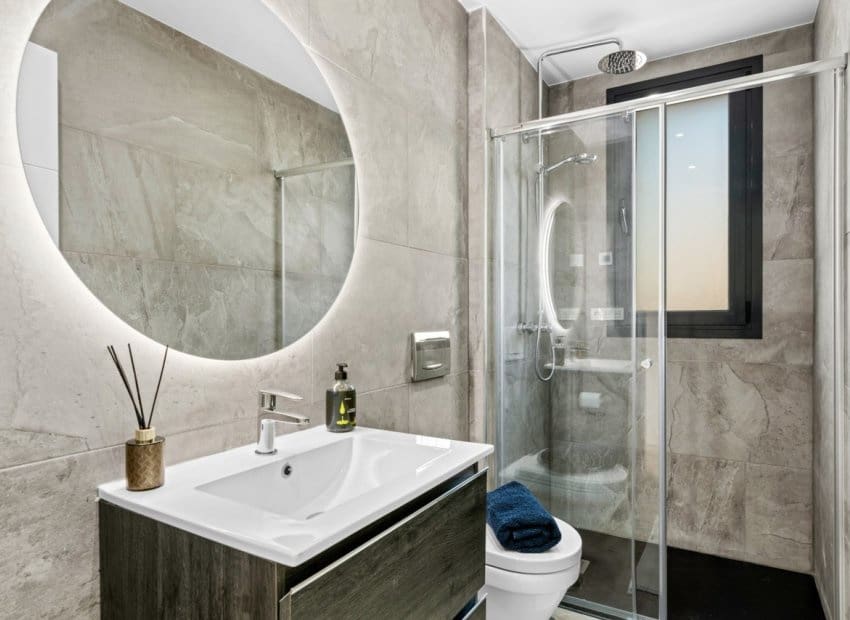 5 makuuhuone Huvila myytävänä paikassa Cabo Roig mukana uima-altaan - 829 000 € (Ref: 9525485)