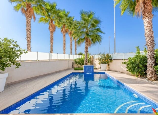 5 makuuhuone Huvila myytävänä paikassa Cabo Roig, Orihuela mukana uima-altaan - 829 000 € (Ref: 9525485)