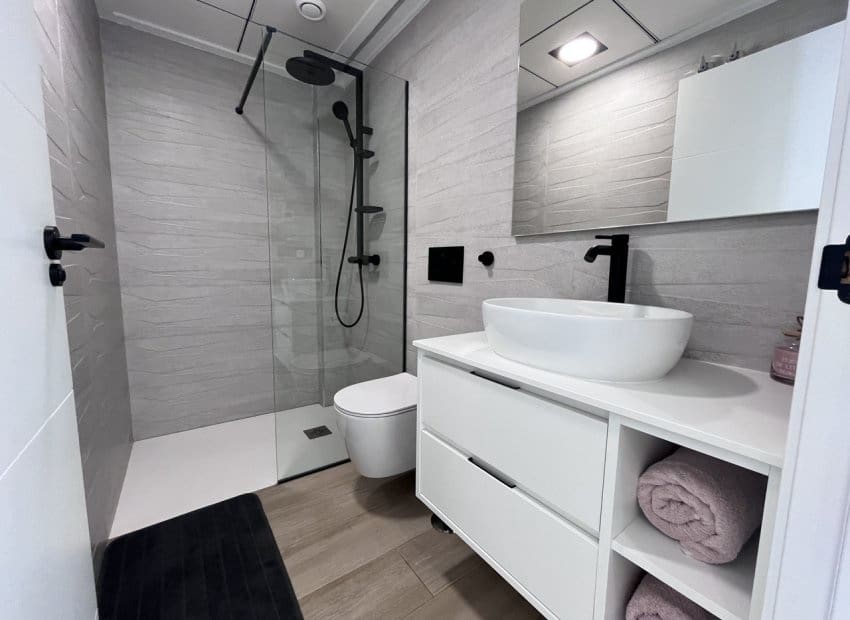 4 soverom Villa til salgs i Playa Flamenca med svømmebasseng - € 794 950 (Ref: 9525486)