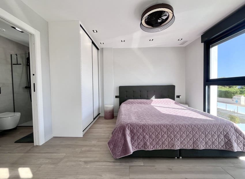 4 soverom Villa til salgs i Playa Flamenca med svømmebasseng - € 794 950 (Ref: 9525486)