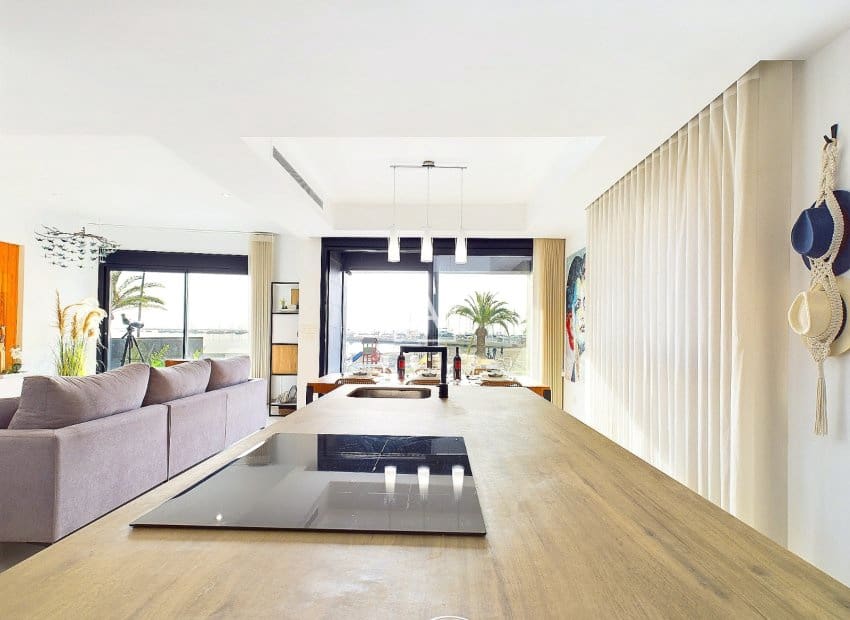 3 sypialnia Apartament przy plaży na sprzedaż w Lo Pagan - 595 000 € (Ref: 9525489)