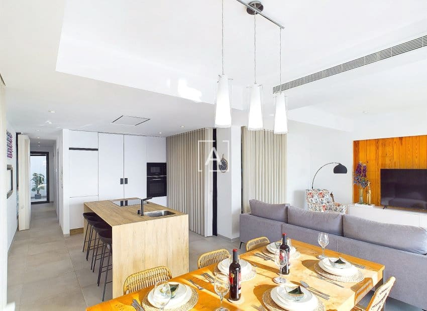 3 sypialnia Apartament przy plaży na sprzedaż w Lo Pagan - 595 000 € (Ref: 9525489)