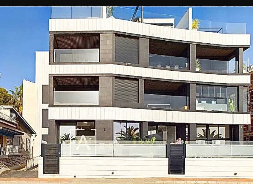 3 sypialnia Apartament przy plaży na sprzedaż w Lo Pagan - 595 000 € (Ref: 9525489)