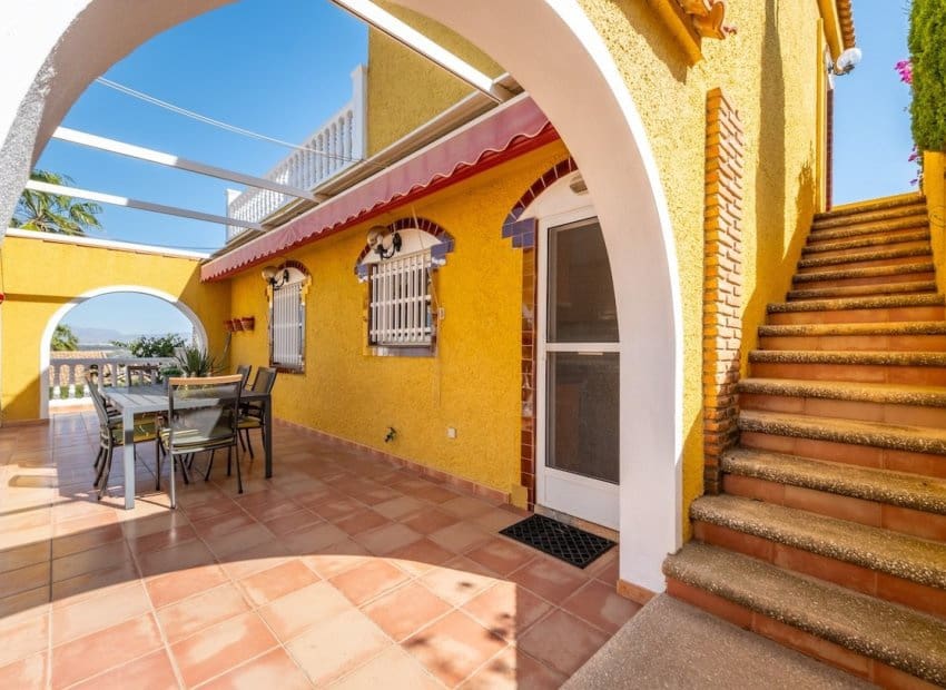 3 quarto Moradia para venda em Gran Alacant com piscina - 580 000 € (Ref: 9525490)