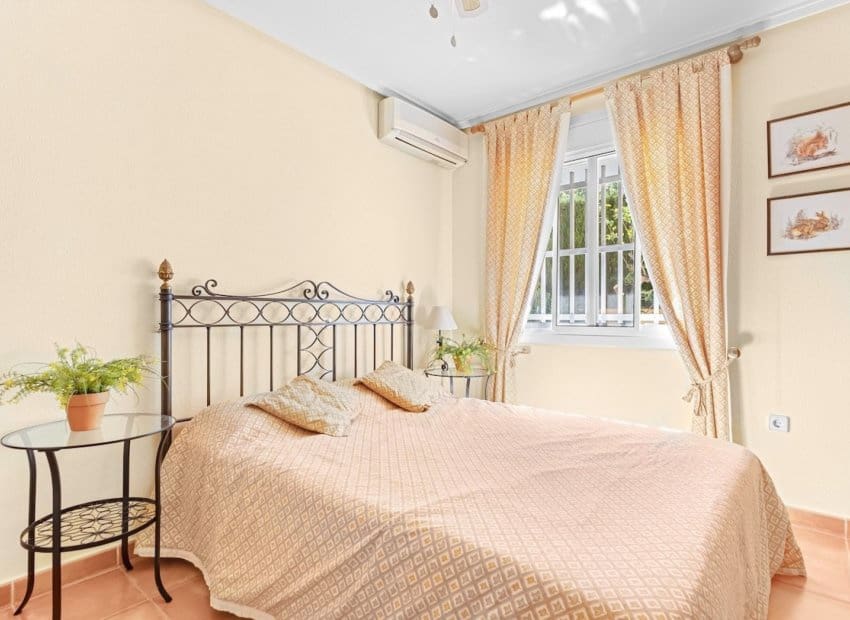 3 quarto Moradia para venda em Gran Alacant com piscina - 580 000 € (Ref: 9525490)