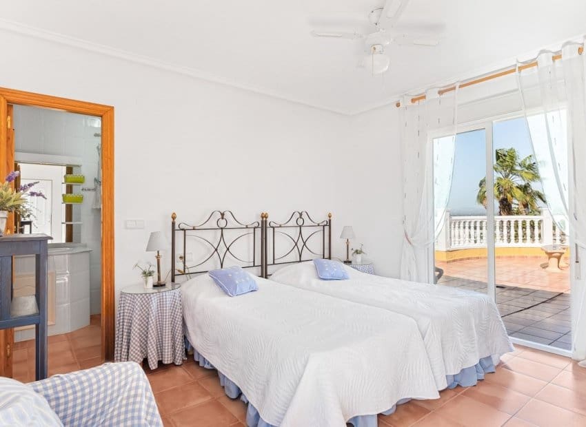 3 quarto Moradia para venda em Gran Alacant com piscina - 580 000 € (Ref: 9525490)