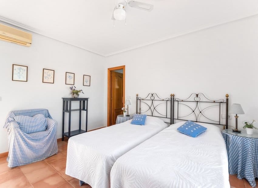 3 quarto Moradia para venda em Gran Alacant com piscina - 580 000 € (Ref: 9525490)