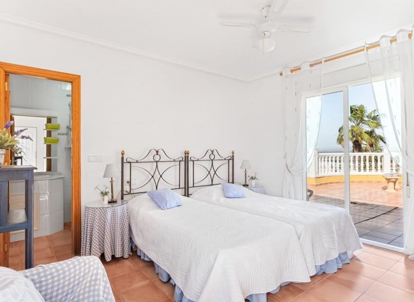 3 quarto Moradia para venda em Gran Alacant com piscina - 580 000 € (Ref: 9525490)