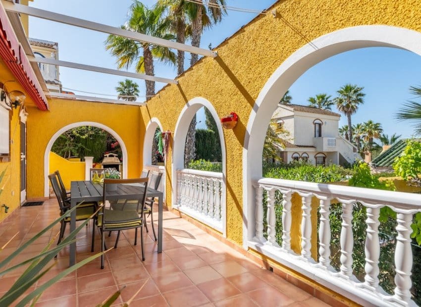 3 quarto Moradia para venda em Gran Alacant com piscina - 580 000 € (Ref: 9525490)