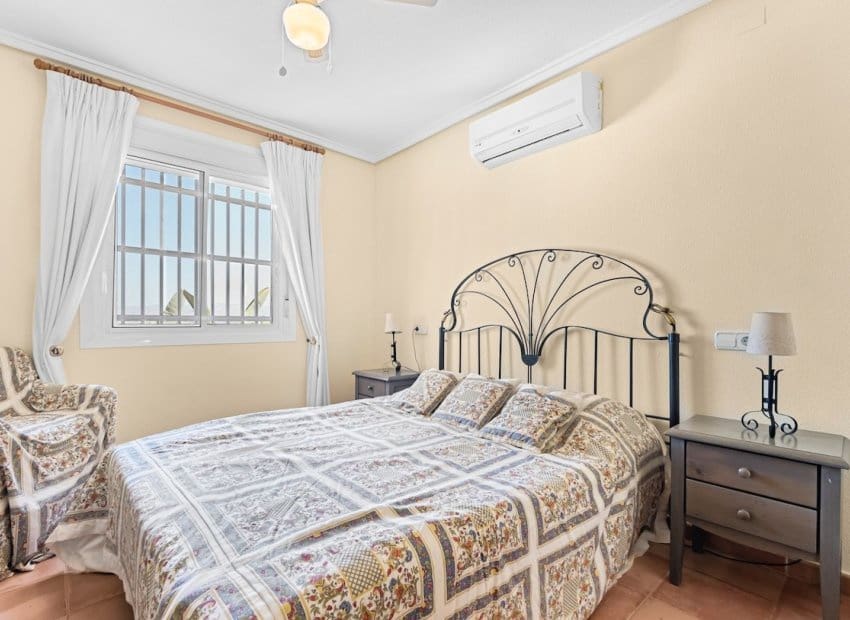 3 quarto Moradia para venda em Gran Alacant com piscina - 580 000 € (Ref: 9525490)