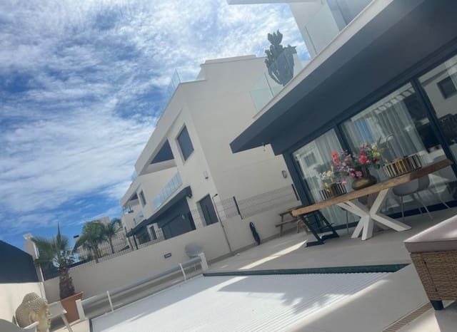 5 bedroom Villa for sale in Algorfa with pool - € 575,000 (Ref: 9525491)