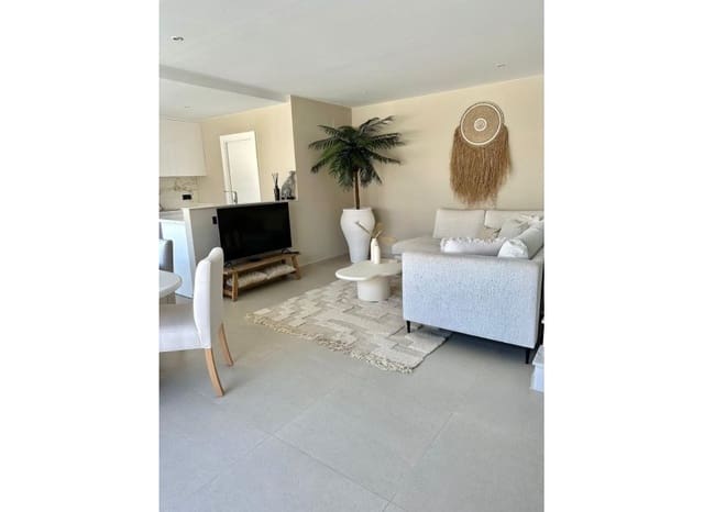 5 bedroom Villa for sale in Algorfa with pool - € 575,000 (Ref: 9525491)