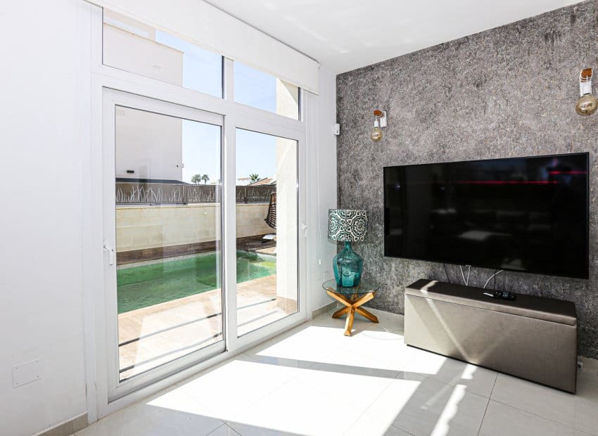 3 chambre Villa/Maison à vendre à Ciudad Quesada avec piscine - 550 000 € (Ref: 9525492)