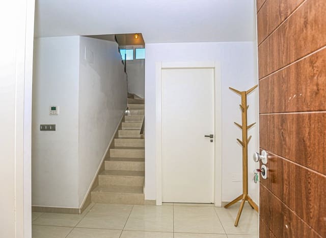 3 chambre Villa/Maison à vendre à Ciudad Quesada, Rojales avec piscine - 550 000 € (Ref: 9525492)