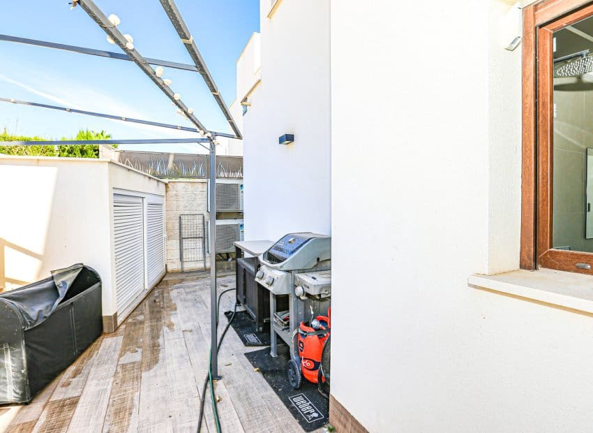 3 chambre Villa/Maison à vendre à Ciudad Quesada avec piscine - 550 000 € (Ref: 9525492)