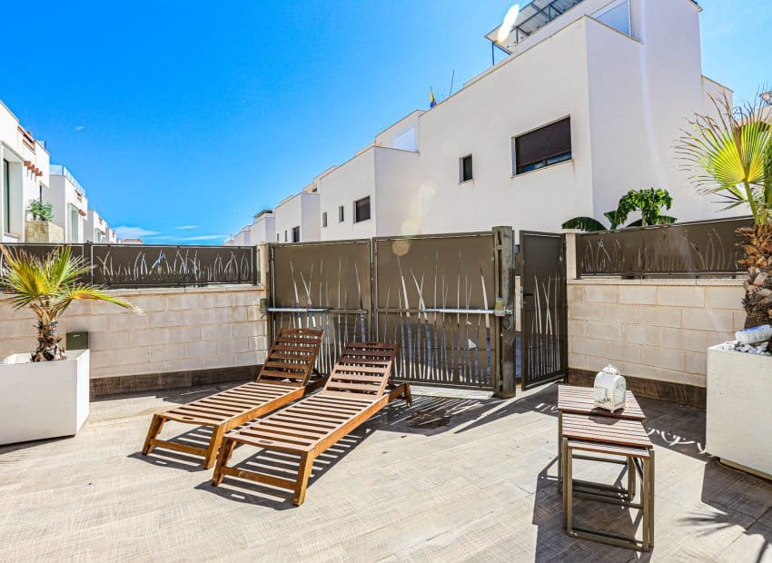 3 chambre Villa/Maison à vendre à Ciudad Quesada avec piscine - 550 000 € (Ref: 9525492)