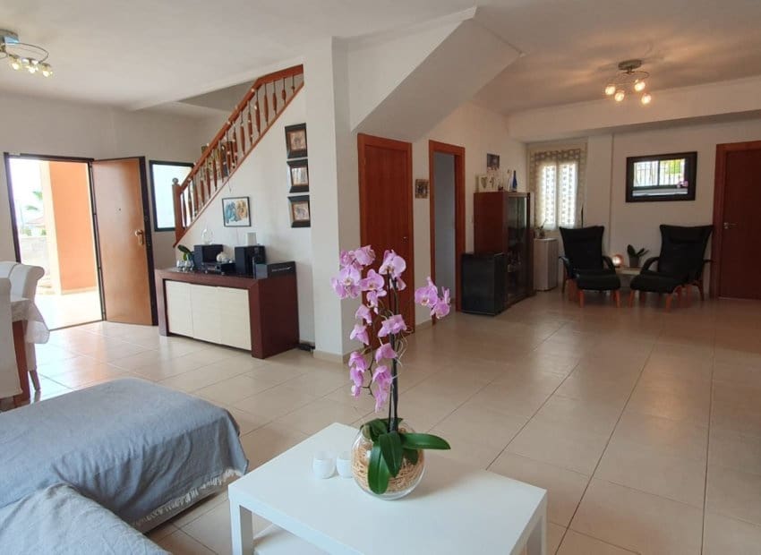 4 bedroom Villa for sale in Dona Pepa with pool - € 520,000 (Ref: 9525493)