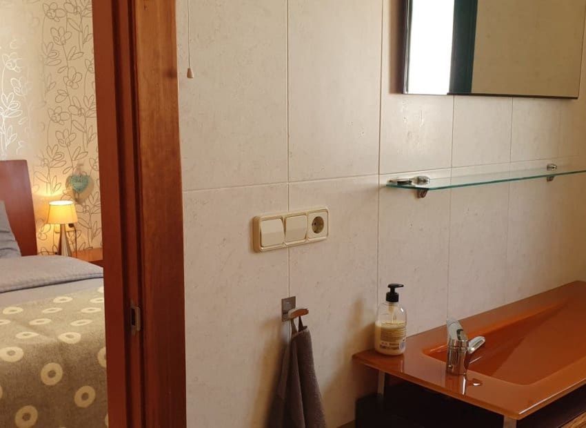 4 bedroom Villa for sale in Dona Pepa with pool - € 520,000 (Ref: 9525493)