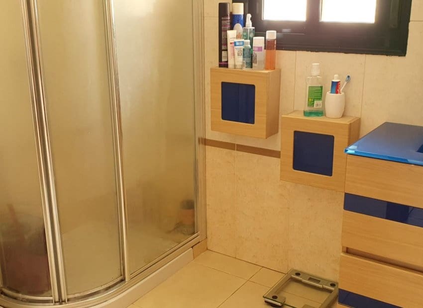 4 bedroom Villa for sale in Dona Pepa with pool - € 520,000 (Ref: 9525493)