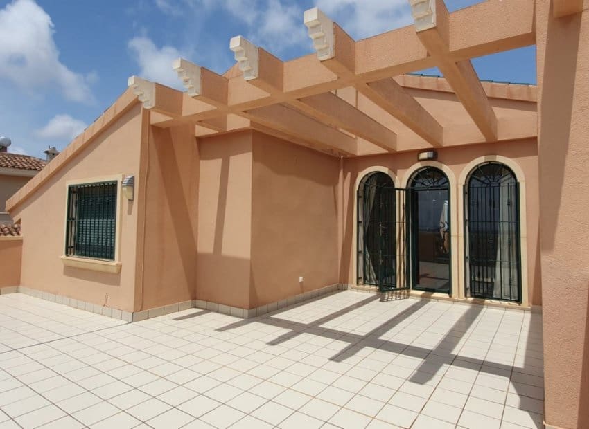 4 bedroom Villa for sale in Dona Pepa with pool - € 520,000 (Ref: 9525493)