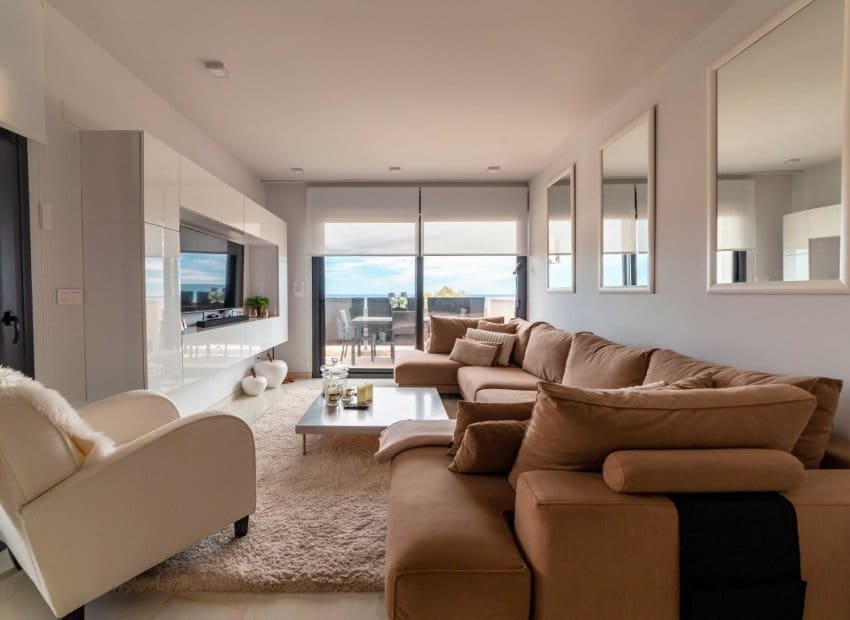 3 Zimmer Apartment zu verkaufen in Playa Flamenca mit Pool - 475.000 € (Ref: 9525495)