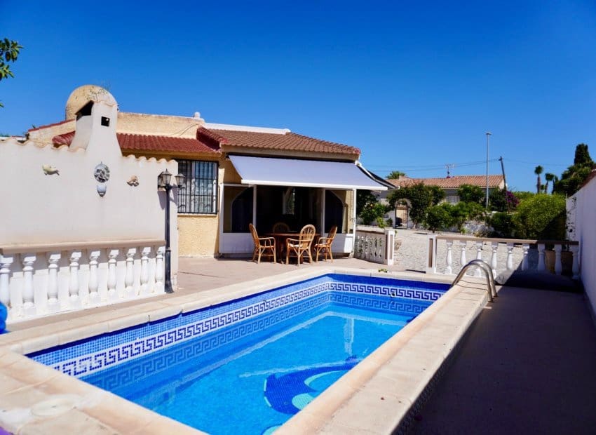 5 bedroom Villa for sale in Ciudad Quesada with pool - € 458,000 (Ref: 9525496)