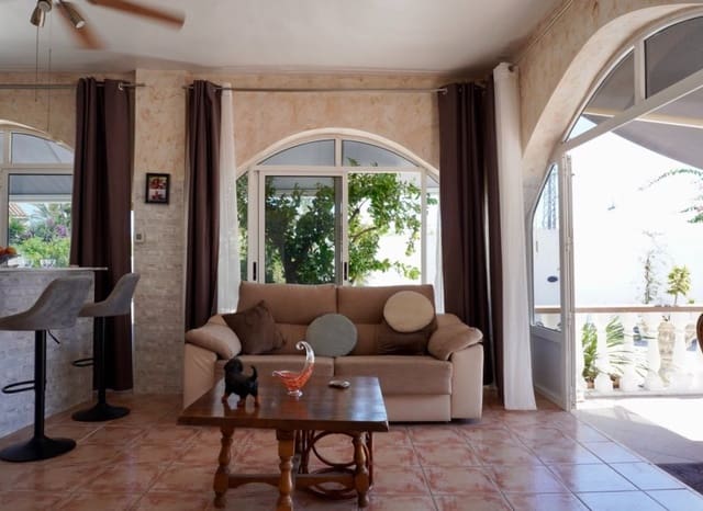 5 bedroom Villa for sale in Ciudad Quesada, Rojales with pool - € 458,000 (Ref: 9525496)