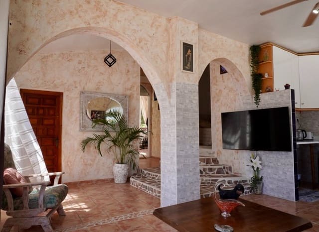 5 bedroom Villa for sale in Ciudad Quesada, Rojales with pool - € 458,000 (Ref: 9525496)