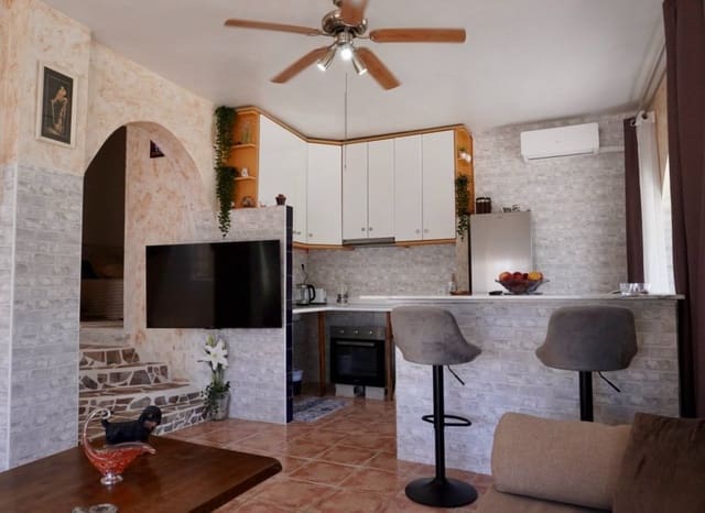 5 bedroom Villa for sale in Ciudad Quesada, Rojales with pool - € 458,000 (Ref: 9525496)