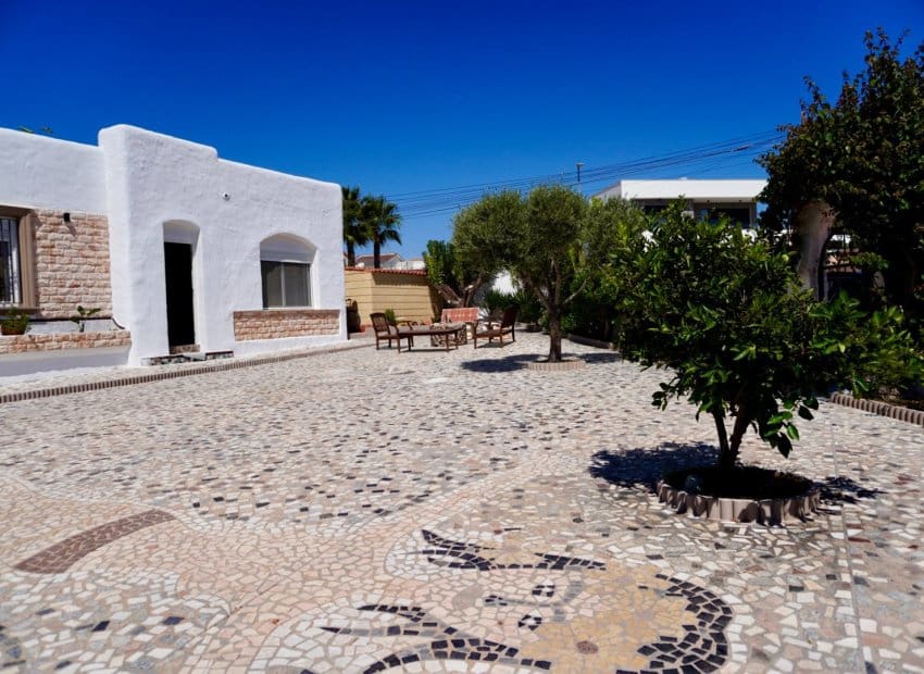 5 bedroom Villa for sale in Ciudad Quesada with pool - € 458,000 (Ref: 9525496)