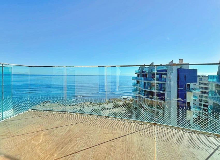 2 bedroom Apartment for sale in Punta Prima - € 715,000 (Ref: 9528366)