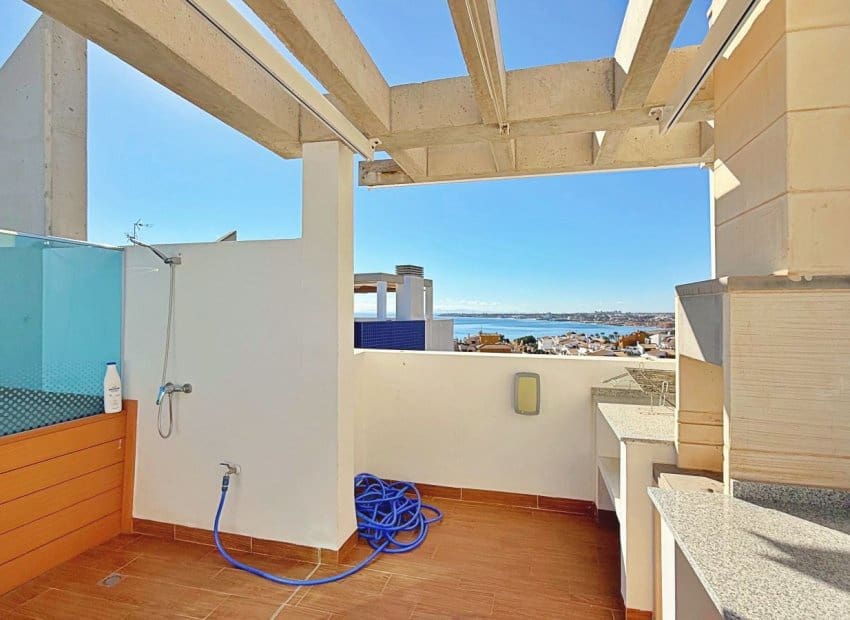 2 bedroom Apartment for sale in Punta Prima - € 715,000 (Ref: 9528366)