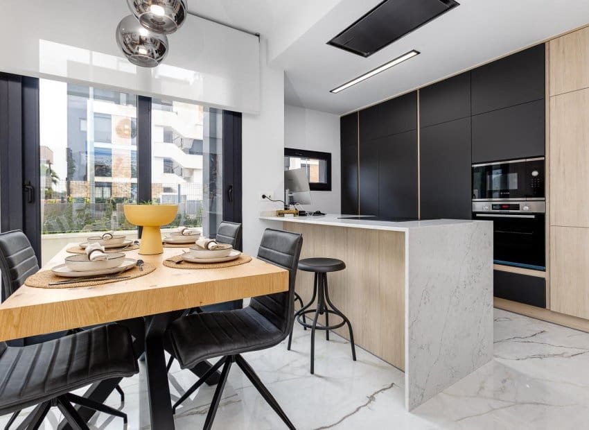 3 makuuhuone Huvila myytävänä paikassa Ciudad Quesada mukana uima-altaan - 588 000 € (Ref: 9528619)