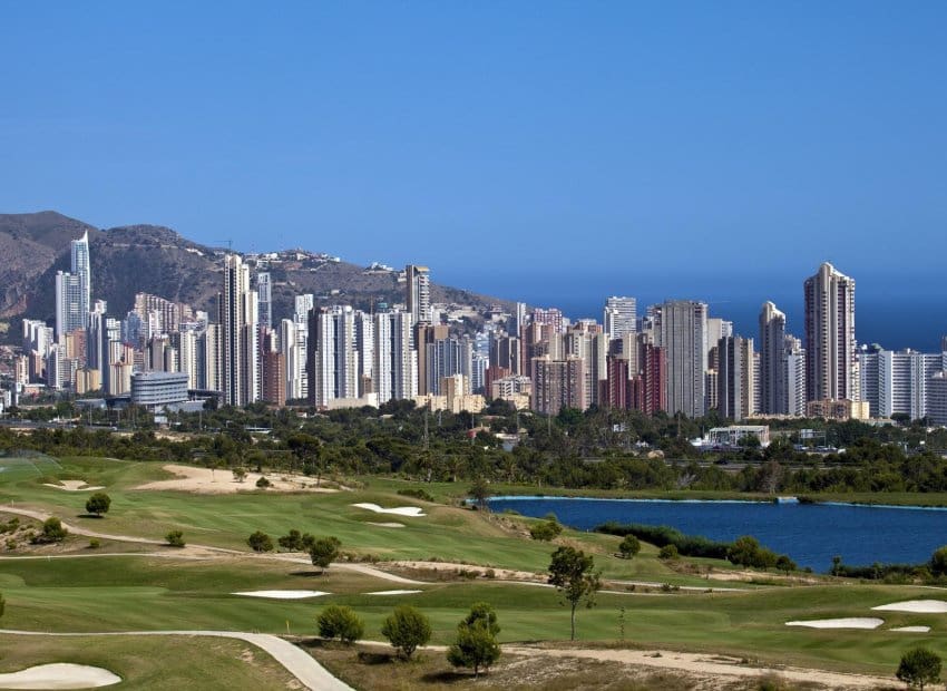 4 bedroom Villa for sale in Finestrat with pool - € 555,000 (Ref: 9528622)