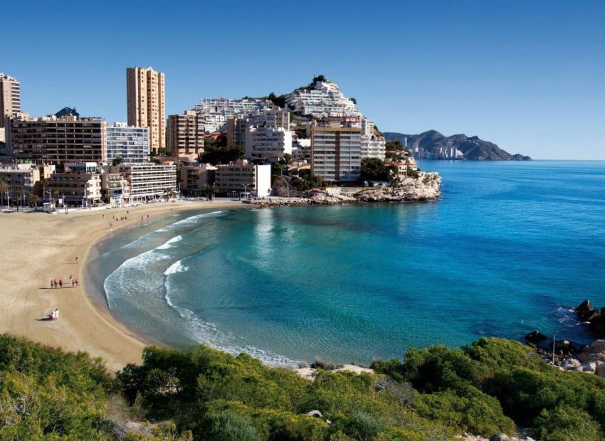 4 bedroom Villa for sale in Finestrat with pool - € 555,000 (Ref: 9528622)