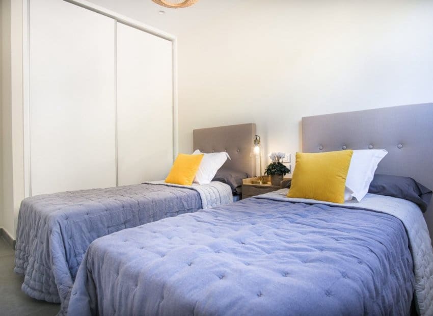 Chalet de 3 habitaciones en Polop en venta con piscina - 470.000 € (Ref: 9528632)