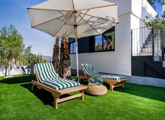 Chalet de 3 habitaciones en Polop en venta con piscina - 470.000 € (Ref: 9528632)