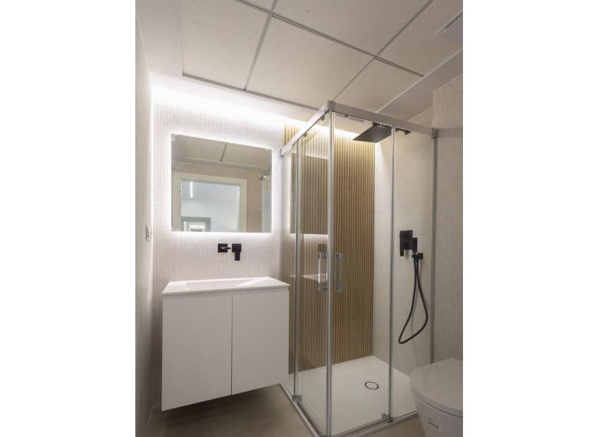 3 slaapkamer Strandappartement te koop in Denia met zwembad - € 465.000 (Ref: 9528633)