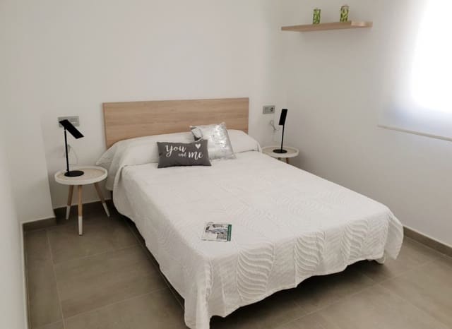 Chalet de 3 habitaciones en Pinar de Campoverde, Pilar de la Horadada en venta con piscina - 422.500 € (Ref: 9528638)