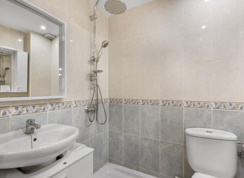 4 soveværelse Lejlighed til salg i Torrevieja - € 199.900 (Ref: 9539083)