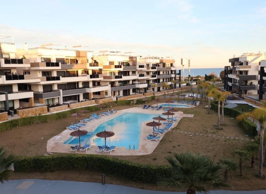 2 soverom Leilighet til salgs i Orihuela Costa med svømmebasseng - € 368 000 (Ref: 9539638)