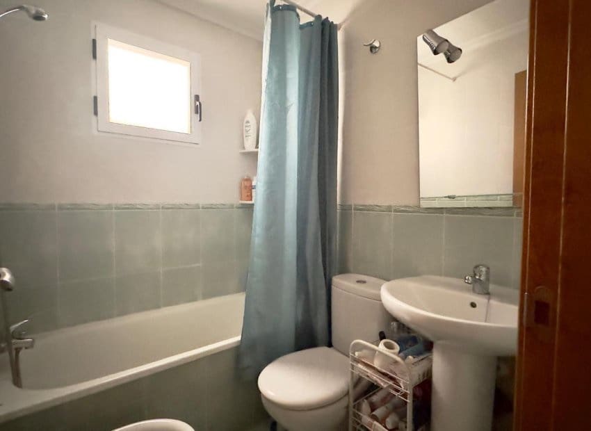 2 makuuhuone Huoneisto myytävänä paikassa Torrevieja - 139 000 € (Ref: 9539643)