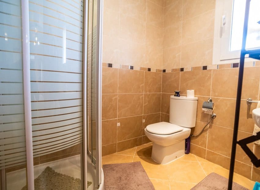 6 chambre Villa/Maison à vendre à Torrevieja avec piscine - 610 000 € (Ref: 9539645)