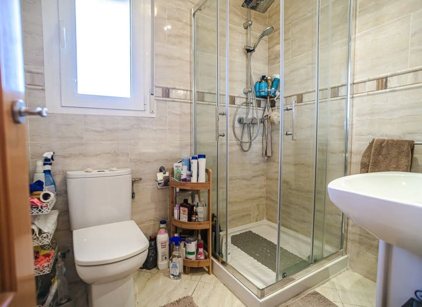 6 chambre Villa/Maison à vendre à Torrevieja avec piscine - 610 000 € (Ref: 9539645)