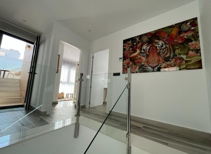 3 soverom Villa til salgs i Torrevieja med svømmebasseng - € 489 000 (Ref: 9539650)