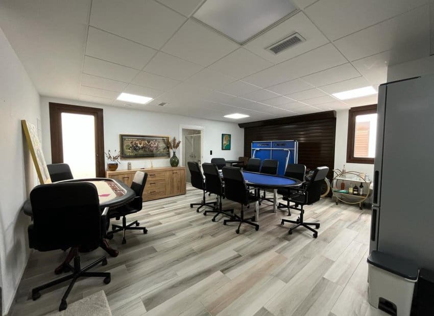 3 soverom Villa til salgs i Torrevieja med svømmebasseng - € 489 000 (Ref: 9539650)