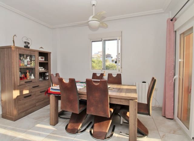 4 Zimmer Villa zu verkaufen in Playa Flamenca, Orihuela mit Pool - 399.950 € (Ref: 9539658)